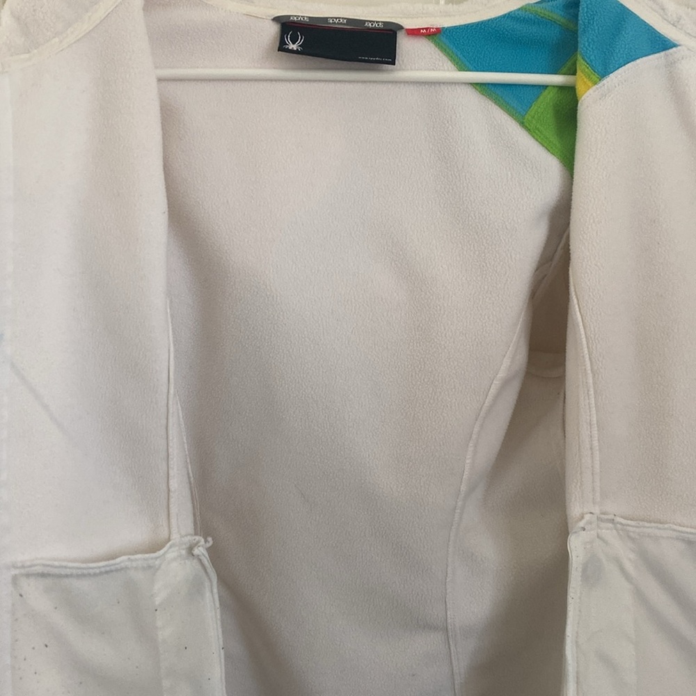 Spyder Women’s White Soft Shell Fleece Lined Jacket with Colorblock Hood. Medium - Picture 13 of 14